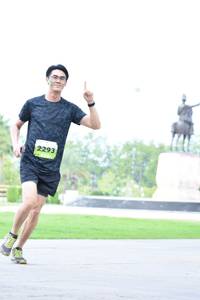 BIB: 2293
                            <button type="button" onclick="openModal(3673932)" class="btn btn-primary btn-sm float-right btn-popup" data-toggle="modal" data-target=".modal-high-quality">
                        <i class="fas fa-shopping-cart"></i> Add to Cart
                    </button>
                                            <button type="button" onclick="isThisMe(3673932, true)" class="btn btn-success btn-sm float-right btn-popup btn-isme hidden" data-toggle="tooltip" data-placement="bottom" title="นี่คือรูปของคุณใช่ไหม คลิกที่นี่เพื่อเอาเข้าอัลบั้ม">
                        <i class="fas fa-plus"></i> Add to album
                    </button>
                    <button type="button" onclick="isThisMe(3673932, false)" class="btn btn-warning btn-sm float-right btn-popup btn-isnotme hidden">
                        <i class="fas fa-ban"></i> Remove from album
                    </button>