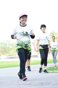 BIB: 931
                            <button type="button" onclick="openModal(3646025)" class="btn btn-primary btn-sm float-right btn-popup" data-toggle="modal" data-target=".modal-high-quality">
                        <i class="fas fa-shopping-cart"></i> Add to Cart
                    </button>
                                            <button type="button" onclick="isThisMe(3646025, true)" class="btn btn-success btn-sm float-right btn-popup btn-isme hidden" data-toggle="tooltip" data-placement="bottom" title="นี่คือรูปของคุณใช่ไหม คลิกที่นี่เพื่อเอาเข้าอัลบั้ม">
                        <i class="fas fa-plus"></i> Add to album
                    </button>
                    <button type="button" onclick="isThisMe(3646025, false)" class="btn btn-warning btn-sm float-right btn-popup btn-isnotme hidden">
                        <i class="fas fa-ban"></i> Remove from album
                    </button>