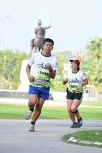 BIB: 2142
                            <button type="button" onclick="openModal(3666424)" class="btn btn-primary btn-sm float-right btn-popup" data-toggle="modal" data-target=".modal-high-quality">
                        <i class="fas fa-shopping-cart"></i> Add to Cart
                    </button>
                                            <button type="button" onclick="isThisMe(3666424, true)" class="btn btn-success btn-sm float-right btn-popup btn-isme hidden" data-toggle="tooltip" data-placement="bottom" title="นี่คือรูปของคุณใช่ไหม คลิกที่นี่เพื่อเอาเข้าอัลบั้ม">
                        <i class="fas fa-plus"></i> Add to album
                    </button>
                    <button type="button" onclick="isThisMe(3666424, false)" class="btn btn-warning btn-sm float-right btn-popup btn-isnotme hidden">
                        <i class="fas fa-ban"></i> Remove from album
                    </button>