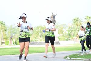 BIB: 2033
                            <button type="button" onclick="openModal(3666763)" class="btn btn-primary btn-sm float-right btn-popup" data-toggle="modal" data-target=".modal-high-quality">
                        <i class="fas fa-shopping-cart"></i> Add to Cart
                    </button>
                                            <button type="button" onclick="isThisMe(3666763, true)" class="btn btn-success btn-sm float-right btn-popup btn-isme hidden" data-toggle="tooltip" data-placement="bottom" title="นี่คือรูปของคุณใช่ไหม คลิกที่นี่เพื่อเอาเข้าอัลบั้ม">
                        <i class="fas fa-plus"></i> Add to album
                    </button>
                    <button type="button" onclick="isThisMe(3666763, false)" class="btn btn-warning btn-sm float-right btn-popup btn-isnotme hidden">
                        <i class="fas fa-ban"></i> Remove from album
                    </button>