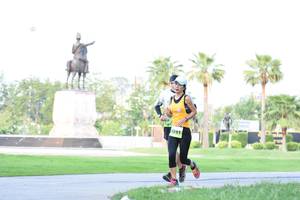 BIB: 2311
                            <button type="button" onclick="openModal(3570956)" class="btn btn-primary btn-sm float-right btn-popup" data-toggle="modal" data-target=".modal-high-quality">
                        <i class="fas fa-shopping-cart"></i> Add to Cart
                    </button>
                                            <button type="button" onclick="isThisMe(3570956, true)" class="btn btn-success btn-sm float-right btn-popup btn-isme hidden" data-toggle="tooltip" data-placement="bottom" title="นี่คือรูปของคุณใช่ไหม คลิกที่นี่เพื่อเอาเข้าอัลบั้ม">
                        <i class="fas fa-plus"></i> Add to album
                    </button>
                    <button type="button" onclick="isThisMe(3570956, false)" class="btn btn-warning btn-sm float-right btn-popup btn-isnotme hidden">
                        <i class="fas fa-ban"></i> Remove from album
                    </button>