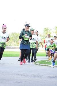 BIB: 1972
                            <button type="button" onclick="openModal(3645549)" class="btn btn-primary btn-sm float-right btn-popup" data-toggle="modal" data-target=".modal-high-quality">
                        <i class="fas fa-shopping-cart"></i> Add to Cart
                    </button>
                                            <button type="button" onclick="isThisMe(3645549, true)" class="btn btn-success btn-sm float-right btn-popup btn-isme hidden" data-toggle="tooltip" data-placement="bottom" title="นี่คือรูปของคุณใช่ไหม คลิกที่นี่เพื่อเอาเข้าอัลบั้ม">
                        <i class="fas fa-plus"></i> Add to album
                    </button>
                    <button type="button" onclick="isThisMe(3645549, false)" class="btn btn-warning btn-sm float-right btn-popup btn-isnotme hidden">
                        <i class="fas fa-ban"></i> Remove from album
                    </button>