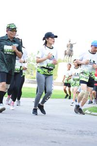 BIB: 2140
                            <button type="button" onclick="openModal(3645509)" class="btn btn-primary btn-sm float-right btn-popup" data-toggle="modal" data-target=".modal-high-quality">
                        <i class="fas fa-shopping-cart"></i> Add to Cart
                    </button>
                                            <button type="button" onclick="isThisMe(3645509, true)" class="btn btn-success btn-sm float-right btn-popup btn-isme hidden" data-toggle="tooltip" data-placement="bottom" title="นี่คือรูปของคุณใช่ไหม คลิกที่นี่เพื่อเอาเข้าอัลบั้ม">
                        <i class="fas fa-plus"></i> Add to album
                    </button>
                    <button type="button" onclick="isThisMe(3645509, false)" class="btn btn-warning btn-sm float-right btn-popup btn-isnotme hidden">
                        <i class="fas fa-ban"></i> Remove from album
                    </button>