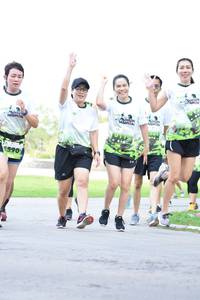 BIB: 1590
                            <button type="button" onclick="openModal(3645925)" class="btn btn-primary btn-sm float-right btn-popup" data-toggle="modal" data-target=".modal-high-quality">
                        <i class="fas fa-shopping-cart"></i> Add to Cart
                    </button>
                                            <button type="button" onclick="isThisMe(3645925, true)" class="btn btn-success btn-sm float-right btn-popup btn-isme hidden" data-toggle="tooltip" data-placement="bottom" title="นี่คือรูปของคุณใช่ไหม คลิกที่นี่เพื่อเอาเข้าอัลบั้ม">
                        <i class="fas fa-plus"></i> Add to album
                    </button>
                    <button type="button" onclick="isThisMe(3645925, false)" class="btn btn-warning btn-sm float-right btn-popup btn-isnotme hidden">
                        <i class="fas fa-ban"></i> Remove from album
                    </button>