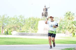 BIB: 1930
                            <button type="button" onclick="openModal(3670543)" class="btn btn-primary btn-sm float-right btn-popup" data-toggle="modal" data-target=".modal-high-quality">
                        <i class="fas fa-shopping-cart"></i> Add to Cart
                    </button>
                                            <button type="button" onclick="isThisMe(3670543, true)" class="btn btn-success btn-sm float-right btn-popup btn-isme hidden" data-toggle="tooltip" data-placement="bottom" title="นี่คือรูปของคุณใช่ไหม คลิกที่นี่เพื่อเอาเข้าอัลบั้ม">
                        <i class="fas fa-plus"></i> Add to album
                    </button>
                    <button type="button" onclick="isThisMe(3670543, false)" class="btn btn-warning btn-sm float-right btn-popup btn-isnotme hidden">
                        <i class="fas fa-ban"></i> Remove from album
                    </button>