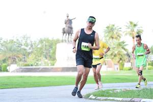 BIB: 153
                            <button type="button" onclick="openModal(3570987)" class="btn btn-primary btn-sm float-right btn-popup" data-toggle="modal" data-target=".modal-high-quality">
                        <i class="fas fa-shopping-cart"></i> Add to Cart
                    </button>
                                            <button type="button" onclick="isThisMe(3570987, true)" class="btn btn-success btn-sm float-right btn-popup btn-isme hidden" data-toggle="tooltip" data-placement="bottom" title="นี่คือรูปของคุณใช่ไหม คลิกที่นี่เพื่อเอาเข้าอัลบั้ม">
                        <i class="fas fa-plus"></i> Add to album
                    </button>
                    <button type="button" onclick="isThisMe(3570987, false)" class="btn btn-warning btn-sm float-right btn-popup btn-isnotme hidden">
                        <i class="fas fa-ban"></i> Remove from album
                    </button>