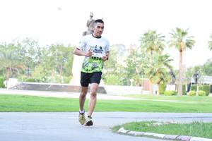 BIB: 1834
                            <button type="button" onclick="openModal(3570945)" class="btn btn-primary btn-sm float-right btn-popup" data-toggle="modal" data-target=".modal-high-quality">
                        <i class="fas fa-shopping-cart"></i> Add to Cart
                    </button>
                                            <button type="button" onclick="isThisMe(3570945, true)" class="btn btn-success btn-sm float-right btn-popup btn-isme hidden" data-toggle="tooltip" data-placement="bottom" title="นี่คือรูปของคุณใช่ไหม คลิกที่นี่เพื่อเอาเข้าอัลบั้ม">
                        <i class="fas fa-plus"></i> Add to album
                    </button>
                    <button type="button" onclick="isThisMe(3570945, false)" class="btn btn-warning btn-sm float-right btn-popup btn-isnotme hidden">
                        <i class="fas fa-ban"></i> Remove from album
                    </button>