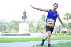 BIB: 1545
                            <button type="button" onclick="openModal(3570814)" class="btn btn-primary btn-sm float-right btn-popup" data-toggle="modal" data-target=".modal-high-quality">
                        <i class="fas fa-shopping-cart"></i> Add to Cart
                    </button>
                                            <button type="button" onclick="isThisMe(3570814, true)" class="btn btn-success btn-sm float-right btn-popup btn-isme hidden" data-toggle="tooltip" data-placement="bottom" title="นี่คือรูปของคุณใช่ไหม คลิกที่นี่เพื่อเอาเข้าอัลบั้ม">
                        <i class="fas fa-plus"></i> Add to album
                    </button>
                    <button type="button" onclick="isThisMe(3570814, false)" class="btn btn-warning btn-sm float-right btn-popup btn-isnotme hidden">
                        <i class="fas fa-ban"></i> Remove from album
                    </button>