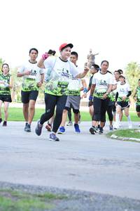 BIB: 3984
                            <button type="button" onclick="openModal(3578824)" class="btn btn-primary btn-sm float-right btn-popup" data-toggle="modal" data-target=".modal-high-quality">
                        <i class="fas fa-shopping-cart"></i> Add to Cart
                    </button>
                                            <button type="button" onclick="isThisMe(3578824, true)" class="btn btn-success btn-sm float-right btn-popup btn-isme hidden" data-toggle="tooltip" data-placement="bottom" title="นี่คือรูปของคุณใช่ไหม คลิกที่นี่เพื่อเอาเข้าอัลบั้ม">
                        <i class="fas fa-plus"></i> Add to album
                    </button>
                    <button type="button" onclick="isThisMe(3578824, false)" class="btn btn-warning btn-sm float-right btn-popup btn-isnotme hidden">
                        <i class="fas fa-ban"></i> Remove from album
                    </button>