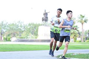 BIB: 1630, 2209
                            <button type="button" onclick="openModal(3570828)" class="btn btn-primary btn-sm float-right btn-popup" data-toggle="modal" data-target=".modal-high-quality">
                        <i class="fas fa-shopping-cart"></i> Add to Cart
                    </button>
                                            <button type="button" onclick="isThisMe(3570828, true)" class="btn btn-success btn-sm float-right btn-popup btn-isme hidden" data-toggle="tooltip" data-placement="bottom" title="นี่คือรูปของคุณใช่ไหม คลิกที่นี่เพื่อเอาเข้าอัลบั้ม">
                        <i class="fas fa-plus"></i> Add to album
                    </button>
                    <button type="button" onclick="isThisMe(3570828, false)" class="btn btn-warning btn-sm float-right btn-popup btn-isnotme hidden">
                        <i class="fas fa-ban"></i> Remove from album
                    </button>