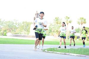 BIB: 
                            <button type="button" onclick="openModal(3578031)" class="btn btn-primary btn-sm float-right btn-popup" data-toggle="modal" data-target=".modal-high-quality">
                        <i class="fas fa-shopping-cart"></i> Add to Cart
                    </button>
                                            <button type="button" onclick="isThisMe(3578031, true)" class="btn btn-success btn-sm float-right btn-popup btn-isme hidden" data-toggle="tooltip" data-placement="bottom" title="นี่คือรูปของคุณใช่ไหม คลิกที่นี่เพื่อเอาเข้าอัลบั้ม">
                        <i class="fas fa-plus"></i> Add to album
                    </button>
                    <button type="button" onclick="isThisMe(3578031, false)" class="btn btn-warning btn-sm float-right btn-popup btn-isnotme hidden">
                        <i class="fas fa-ban"></i> Remove from album
                    </button>