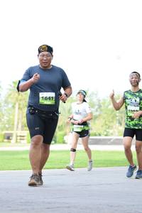 BIB: 1641
                            <button type="button" onclick="openModal(3647029)" class="btn btn-primary btn-sm float-right btn-popup" data-toggle="modal" data-target=".modal-high-quality">
                        <i class="fas fa-shopping-cart"></i> Add to Cart
                    </button>
                                            <button type="button" onclick="isThisMe(3647029, true)" class="btn btn-success btn-sm float-right btn-popup btn-isme hidden" data-toggle="tooltip" data-placement="bottom" title="นี่คือรูปของคุณใช่ไหม คลิกที่นี่เพื่อเอาเข้าอัลบั้ม">
                        <i class="fas fa-plus"></i> Add to album
                    </button>
                    <button type="button" onclick="isThisMe(3647029, false)" class="btn btn-warning btn-sm float-right btn-popup btn-isnotme hidden">
                        <i class="fas fa-ban"></i> Remove from album
                    </button>