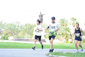 BIB: 495
                            <button type="button" onclick="openModal(3577470)" class="btn btn-primary btn-sm float-right btn-popup" data-toggle="modal" data-target=".modal-high-quality">
                        <i class="fas fa-shopping-cart"></i> Add to Cart
                    </button>
                                            <button type="button" onclick="isThisMe(3577470, true)" class="btn btn-success btn-sm float-right btn-popup btn-isme hidden" data-toggle="tooltip" data-placement="bottom" title="นี่คือรูปของคุณใช่ไหม คลิกที่นี่เพื่อเอาเข้าอัลบั้ม">
                        <i class="fas fa-plus"></i> Add to album
                    </button>
                    <button type="button" onclick="isThisMe(3577470, false)" class="btn btn-warning btn-sm float-right btn-popup btn-isnotme hidden">
                        <i class="fas fa-ban"></i> Remove from album
                    </button>