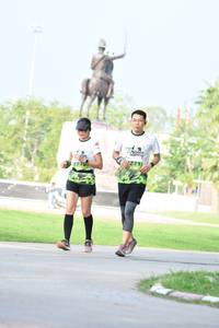 BIB: 271
                            <button type="button" onclick="openModal(3670173)" class="btn btn-primary btn-sm float-right btn-popup" data-toggle="modal" data-target=".modal-high-quality">
                        <i class="fas fa-shopping-cart"></i> Add to Cart
                    </button>
                                            <button type="button" onclick="isThisMe(3670173, true)" class="btn btn-success btn-sm float-right btn-popup btn-isme hidden" data-toggle="tooltip" data-placement="bottom" title="นี่คือรูปของคุณใช่ไหม คลิกที่นี่เพื่อเอาเข้าอัลบั้ม">
                        <i class="fas fa-plus"></i> Add to album
                    </button>
                    <button type="button" onclick="isThisMe(3670173, false)" class="btn btn-warning btn-sm float-right btn-popup btn-isnotme hidden">
                        <i class="fas fa-ban"></i> Remove from album
                    </button>