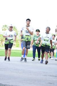 BIB: 1838
                            <button type="button" onclick="openModal(3645448)" class="btn btn-primary btn-sm float-right btn-popup" data-toggle="modal" data-target=".modal-high-quality">
                        <i class="fas fa-shopping-cart"></i> Add to Cart
                    </button>
                                            <button type="button" onclick="isThisMe(3645448, true)" class="btn btn-success btn-sm float-right btn-popup btn-isme hidden" data-toggle="tooltip" data-placement="bottom" title="นี่คือรูปของคุณใช่ไหม คลิกที่นี่เพื่อเอาเข้าอัลบั้ม">
                        <i class="fas fa-plus"></i> Add to album
                    </button>
                    <button type="button" onclick="isThisMe(3645448, false)" class="btn btn-warning btn-sm float-right btn-popup btn-isnotme hidden">
                        <i class="fas fa-ban"></i> Remove from album
                    </button>