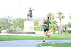 BIB: 1047
                            <button type="button" onclick="openModal(3575350)" class="btn btn-primary btn-sm float-right btn-popup" data-toggle="modal" data-target=".modal-high-quality">
                        <i class="fas fa-shopping-cart"></i> Add to Cart
                    </button>
                                            <button type="button" onclick="isThisMe(3575350, true)" class="btn btn-success btn-sm float-right btn-popup btn-isme hidden" data-toggle="tooltip" data-placement="bottom" title="นี่คือรูปของคุณใช่ไหม คลิกที่นี่เพื่อเอาเข้าอัลบั้ม">
                        <i class="fas fa-plus"></i> Add to album
                    </button>
                    <button type="button" onclick="isThisMe(3575350, false)" class="btn btn-warning btn-sm float-right btn-popup btn-isnotme hidden">
                        <i class="fas fa-ban"></i> Remove from album
                    </button>