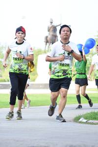 BIB: 161, 1620
                            <button type="button" onclick="openModal(3653321)" class="btn btn-primary btn-sm float-right btn-popup" data-toggle="modal" data-target=".modal-high-quality">
                        <i class="fas fa-shopping-cart"></i> Add to Cart
                    </button>
                                            <button type="button" onclick="isThisMe(3653321, true)" class="btn btn-success btn-sm float-right btn-popup btn-isme hidden" data-toggle="tooltip" data-placement="bottom" title="นี่คือรูปของคุณใช่ไหม คลิกที่นี่เพื่อเอาเข้าอัลบั้ม">
                        <i class="fas fa-plus"></i> Add to album
                    </button>
                    <button type="button" onclick="isThisMe(3653321, false)" class="btn btn-warning btn-sm float-right btn-popup btn-isnotme hidden">
                        <i class="fas fa-ban"></i> Remove from album
                    </button>