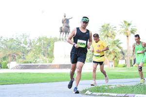 BIB: 1539
                            <button type="button" onclick="openModal(3570988)" class="btn btn-primary btn-sm float-right btn-popup" data-toggle="modal" data-target=".modal-high-quality">
                        <i class="fas fa-shopping-cart"></i> Add to Cart
                    </button>
                                            <button type="button" onclick="isThisMe(3570988, true)" class="btn btn-success btn-sm float-right btn-popup btn-isme hidden" data-toggle="tooltip" data-placement="bottom" title="นี่คือรูปของคุณใช่ไหม คลิกที่นี่เพื่อเอาเข้าอัลบั้ม">
                        <i class="fas fa-plus"></i> Add to album
                    </button>
                    <button type="button" onclick="isThisMe(3570988, false)" class="btn btn-warning btn-sm float-right btn-popup btn-isnotme hidden">
                        <i class="fas fa-ban"></i> Remove from album
                    </button>