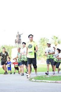 BIB: 1702, 2632
                            <button type="button" onclick="openModal(3646863)" class="btn btn-primary btn-sm float-right btn-popup" data-toggle="modal" data-target=".modal-high-quality">
                        <i class="fas fa-shopping-cart"></i> Add to Cart
                    </button>
                                            <button type="button" onclick="isThisMe(3646863, true)" class="btn btn-success btn-sm float-right btn-popup btn-isme hidden" data-toggle="tooltip" data-placement="bottom" title="นี่คือรูปของคุณใช่ไหม คลิกที่นี่เพื่อเอาเข้าอัลบั้ม">
                        <i class="fas fa-plus"></i> Add to album
                    </button>
                    <button type="button" onclick="isThisMe(3646863, false)" class="btn btn-warning btn-sm float-right btn-popup btn-isnotme hidden">
                        <i class="fas fa-ban"></i> Remove from album
                    </button>