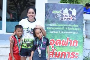 BIB: 2562
                            <button type="button" onclick="openModal(3673995)" class="btn btn-primary btn-sm float-right btn-popup" data-toggle="modal" data-target=".modal-high-quality">
                        <i class="fas fa-shopping-cart"></i> Add to Cart
                    </button>
                                            <button type="button" onclick="isThisMe(3673995, true)" class="btn btn-success btn-sm float-right btn-popup btn-isme hidden" data-toggle="tooltip" data-placement="bottom" title="นี่คือรูปของคุณใช่ไหม คลิกที่นี่เพื่อเอาเข้าอัลบั้ม">
                        <i class="fas fa-plus"></i> Add to album
                    </button>
                    <button type="button" onclick="isThisMe(3673995, false)" class="btn btn-warning btn-sm float-right btn-popup btn-isnotme hidden">
                        <i class="fas fa-ban"></i> Remove from album
                    </button>