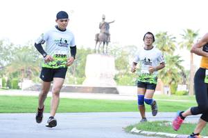 BIB: 2789, 201
                            <button type="button" onclick="openModal(3570961)" class="btn btn-primary btn-sm float-right btn-popup" data-toggle="modal" data-target=".modal-high-quality">
                        <i class="fas fa-shopping-cart"></i> Add to Cart
                    </button>
                                            <button type="button" onclick="isThisMe(3570961, true)" class="btn btn-success btn-sm float-right btn-popup btn-isme hidden" data-toggle="tooltip" data-placement="bottom" title="นี่คือรูปของคุณใช่ไหม คลิกที่นี่เพื่อเอาเข้าอัลบั้ม">
                        <i class="fas fa-plus"></i> Add to album
                    </button>
                    <button type="button" onclick="isThisMe(3570961, false)" class="btn btn-warning btn-sm float-right btn-popup btn-isnotme hidden">
                        <i class="fas fa-ban"></i> Remove from album
                    </button>