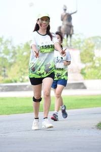 BIB: 1583, 486
                            <button type="button" onclick="openModal(3653306)" class="btn btn-primary btn-sm float-right btn-popup" data-toggle="modal" data-target=".modal-high-quality">
                        <i class="fas fa-shopping-cart"></i> Add to Cart
                    </button>
                                            <button type="button" onclick="isThisMe(3653306, true)" class="btn btn-success btn-sm float-right btn-popup btn-isme hidden" data-toggle="tooltip" data-placement="bottom" title="นี่คือรูปของคุณใช่ไหม คลิกที่นี่เพื่อเอาเข้าอัลบั้ม">
                        <i class="fas fa-plus"></i> Add to album
                    </button>
                    <button type="button" onclick="isThisMe(3653306, false)" class="btn btn-warning btn-sm float-right btn-popup btn-isnotme hidden">
                        <i class="fas fa-ban"></i> Remove from album
                    </button>