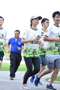 BIB: 
                            <button type="button" onclick="openModal(3645406)" class="btn btn-primary btn-sm float-right btn-popup" data-toggle="modal" data-target=".modal-high-quality">
                        <i class="fas fa-shopping-cart"></i> Add to Cart
                    </button>
                                            <button type="button" onclick="isThisMe(3645406, true)" class="btn btn-success btn-sm float-right btn-popup btn-isme hidden" data-toggle="tooltip" data-placement="bottom" title="นี่คือรูปของคุณใช่ไหม คลิกที่นี่เพื่อเอาเข้าอัลบั้ม">
                        <i class="fas fa-plus"></i> Add to album
                    </button>
                    <button type="button" onclick="isThisMe(3645406, false)" class="btn btn-warning btn-sm float-right btn-popup btn-isnotme hidden">
                        <i class="fas fa-ban"></i> Remove from album
                    </button>