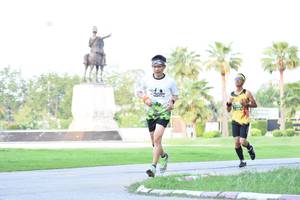 BIB: 1358
                            <button type="button" onclick="openModal(3571006)" class="btn btn-primary btn-sm float-right btn-popup" data-toggle="modal" data-target=".modal-high-quality">
                        <i class="fas fa-shopping-cart"></i> Add to Cart
                    </button>
                                            <button type="button" onclick="isThisMe(3571006, true)" class="btn btn-success btn-sm float-right btn-popup btn-isme hidden" data-toggle="tooltip" data-placement="bottom" title="นี่คือรูปของคุณใช่ไหม คลิกที่นี่เพื่อเอาเข้าอัลบั้ม">
                        <i class="fas fa-plus"></i> Add to album
                    </button>
                    <button type="button" onclick="isThisMe(3571006, false)" class="btn btn-warning btn-sm float-right btn-popup btn-isnotme hidden">
                        <i class="fas fa-ban"></i> Remove from album
                    </button>