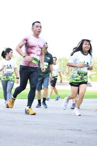 BIB: 1503
                            <button type="button" onclick="openModal(3645640)" class="btn btn-primary btn-sm float-right btn-popup" data-toggle="modal" data-target=".modal-high-quality">
                        <i class="fas fa-shopping-cart"></i> Add to Cart
                    </button>
                                            <button type="button" onclick="isThisMe(3645640, true)" class="btn btn-success btn-sm float-right btn-popup btn-isme hidden" data-toggle="tooltip" data-placement="bottom" title="นี่คือรูปของคุณใช่ไหม คลิกที่นี่เพื่อเอาเข้าอัลบั้ม">
                        <i class="fas fa-plus"></i> Add to album
                    </button>
                    <button type="button" onclick="isThisMe(3645640, false)" class="btn btn-warning btn-sm float-right btn-popup btn-isnotme hidden">
                        <i class="fas fa-ban"></i> Remove from album
                    </button>