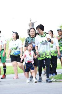 BIB: 
                            <button type="button" onclick="openModal(3646847)" class="btn btn-primary btn-sm float-right btn-popup" data-toggle="modal" data-target=".modal-high-quality">
                        <i class="fas fa-shopping-cart"></i> Add to Cart
                    </button>
                                            <button type="button" onclick="isThisMe(3646847, true)" class="btn btn-success btn-sm float-right btn-popup btn-isme hidden" data-toggle="tooltip" data-placement="bottom" title="นี่คือรูปของคุณใช่ไหม คลิกที่นี่เพื่อเอาเข้าอัลบั้ม">
                        <i class="fas fa-plus"></i> Add to album
                    </button>
                    <button type="button" onclick="isThisMe(3646847, false)" class="btn btn-warning btn-sm float-right btn-popup btn-isnotme hidden">
                        <i class="fas fa-ban"></i> Remove from album
                    </button>