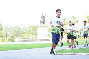 BIB: 2087
                            <button type="button" onclick="openModal(3577817)" class="btn btn-primary btn-sm float-right btn-popup" data-toggle="modal" data-target=".modal-high-quality">
                        <i class="fas fa-shopping-cart"></i> Add to Cart
                    </button>
                                            <button type="button" onclick="isThisMe(3577817, true)" class="btn btn-success btn-sm float-right btn-popup btn-isme hidden" data-toggle="tooltip" data-placement="bottom" title="นี่คือรูปของคุณใช่ไหม คลิกที่นี่เพื่อเอาเข้าอัลบั้ม">
                        <i class="fas fa-plus"></i> Add to album
                    </button>
                    <button type="button" onclick="isThisMe(3577817, false)" class="btn btn-warning btn-sm float-right btn-popup btn-isnotme hidden">
                        <i class="fas fa-ban"></i> Remove from album
                    </button>