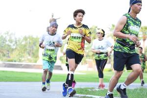 BIB: 1986
                            <button type="button" onclick="openModal(3576996)" class="btn btn-primary btn-sm float-right btn-popup" data-toggle="modal" data-target=".modal-high-quality">
                        <i class="fas fa-shopping-cart"></i> Add to Cart
                    </button>
                                            <button type="button" onclick="isThisMe(3576996, true)" class="btn btn-success btn-sm float-right btn-popup btn-isme hidden" data-toggle="tooltip" data-placement="bottom" title="นี่คือรูปของคุณใช่ไหม คลิกที่นี่เพื่อเอาเข้าอัลบั้ม">
                        <i class="fas fa-plus"></i> Add to album
                    </button>
                    <button type="button" onclick="isThisMe(3576996, false)" class="btn btn-warning btn-sm float-right btn-popup btn-isnotme hidden">
                        <i class="fas fa-ban"></i> Remove from album
                    </button>