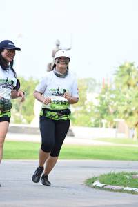 BIB: 1915
                            <button type="button" onclick="openModal(3666138)" class="btn btn-primary btn-sm float-right btn-popup" data-toggle="modal" data-target=".modal-high-quality">
                        <i class="fas fa-shopping-cart"></i> Add to Cart
                    </button>
                                            <button type="button" onclick="isThisMe(3666138, true)" class="btn btn-success btn-sm float-right btn-popup btn-isme hidden" data-toggle="tooltip" data-placement="bottom" title="นี่คือรูปของคุณใช่ไหม คลิกที่นี่เพื่อเอาเข้าอัลบั้ม">
                        <i class="fas fa-plus"></i> Add to album
                    </button>
                    <button type="button" onclick="isThisMe(3666138, false)" class="btn btn-warning btn-sm float-right btn-popup btn-isnotme hidden">
                        <i class="fas fa-ban"></i> Remove from album
                    </button>