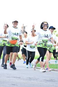 BIB: 
                            <button type="button" onclick="openModal(3645736)" class="btn btn-primary btn-sm float-right btn-popup" data-toggle="modal" data-target=".modal-high-quality">
                        <i class="fas fa-shopping-cart"></i> Add to Cart
                    </button>
                                            <button type="button" onclick="isThisMe(3645736, true)" class="btn btn-success btn-sm float-right btn-popup btn-isme hidden" data-toggle="tooltip" data-placement="bottom" title="นี่คือรูปของคุณใช่ไหม คลิกที่นี่เพื่อเอาเข้าอัลบั้ม">
                        <i class="fas fa-plus"></i> Add to album
                    </button>
                    <button type="button" onclick="isThisMe(3645736, false)" class="btn btn-warning btn-sm float-right btn-popup btn-isnotme hidden">
                        <i class="fas fa-ban"></i> Remove from album
                    </button>