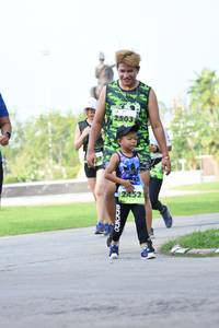 BIB: 2503, 2452
                            <button type="button" onclick="openModal(3658559)" class="btn btn-primary btn-sm float-right btn-popup" data-toggle="modal" data-target=".modal-high-quality">
                        <i class="fas fa-shopping-cart"></i> Add to Cart
                    </button>
                                            <button type="button" onclick="isThisMe(3658559, true)" class="btn btn-success btn-sm float-right btn-popup btn-isme hidden" data-toggle="tooltip" data-placement="bottom" title="นี่คือรูปของคุณใช่ไหม คลิกที่นี่เพื่อเอาเข้าอัลบั้ม">
                        <i class="fas fa-plus"></i> Add to album
                    </button>
                    <button type="button" onclick="isThisMe(3658559, false)" class="btn btn-warning btn-sm float-right btn-popup btn-isnotme hidden">
                        <i class="fas fa-ban"></i> Remove from album
                    </button>