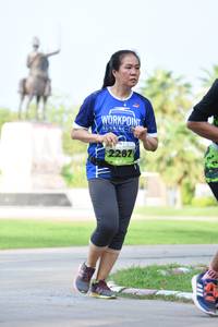 BIB: 2281
                            <button type="button" onclick="openModal(3666407)" class="btn btn-primary btn-sm float-right btn-popup" data-toggle="modal" data-target=".modal-high-quality">
                        <i class="fas fa-shopping-cart"></i> Add to Cart
                    </button>
                                            <button type="button" onclick="isThisMe(3666407, true)" class="btn btn-success btn-sm float-right btn-popup btn-isme hidden" data-toggle="tooltip" data-placement="bottom" title="นี่คือรูปของคุณใช่ไหม คลิกที่นี่เพื่อเอาเข้าอัลบั้ม">
                        <i class="fas fa-plus"></i> Add to album
                    </button>
                    <button type="button" onclick="isThisMe(3666407, false)" class="btn btn-warning btn-sm float-right btn-popup btn-isnotme hidden">
                        <i class="fas fa-ban"></i> Remove from album
                    </button>