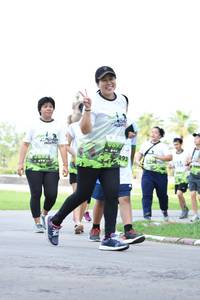 BIB: 493
                            <button type="button" onclick="openModal(3646881)" class="btn btn-primary btn-sm float-right btn-popup" data-toggle="modal" data-target=".modal-high-quality">
                        <i class="fas fa-shopping-cart"></i> Add to Cart
                    </button>
                                            <button type="button" onclick="isThisMe(3646881, true)" class="btn btn-success btn-sm float-right btn-popup btn-isme hidden" data-toggle="tooltip" data-placement="bottom" title="นี่คือรูปของคุณใช่ไหม คลิกที่นี่เพื่อเอาเข้าอัลบั้ม">
                        <i class="fas fa-plus"></i> Add to album
                    </button>
                    <button type="button" onclick="isThisMe(3646881, false)" class="btn btn-warning btn-sm float-right btn-popup btn-isnotme hidden">
                        <i class="fas fa-ban"></i> Remove from album
                    </button>