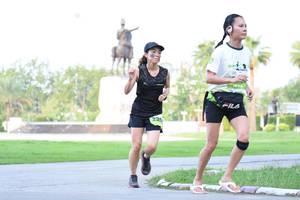 BIB: 
                            <button type="button" onclick="openModal(3575779)" class="btn btn-primary btn-sm float-right btn-popup" data-toggle="modal" data-target=".modal-high-quality">
                        <i class="fas fa-shopping-cart"></i> Add to Cart
                    </button>
                                            <button type="button" onclick="isThisMe(3575779, true)" class="btn btn-success btn-sm float-right btn-popup btn-isme hidden" data-toggle="tooltip" data-placement="bottom" title="นี่คือรูปของคุณใช่ไหม คลิกที่นี่เพื่อเอาเข้าอัลบั้ม">
                        <i class="fas fa-plus"></i> Add to album
                    </button>
                    <button type="button" onclick="isThisMe(3575779, false)" class="btn btn-warning btn-sm float-right btn-popup btn-isnotme hidden">
                        <i class="fas fa-ban"></i> Remove from album
                    </button>