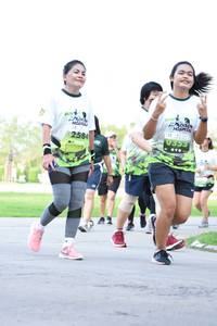 BIB: 2584
                            <button type="button" onclick="openModal(3645595)" class="btn btn-primary btn-sm float-right btn-popup" data-toggle="modal" data-target=".modal-high-quality">
                        <i class="fas fa-shopping-cart"></i> Add to Cart
                    </button>
                                            <button type="button" onclick="isThisMe(3645595, true)" class="btn btn-success btn-sm float-right btn-popup btn-isme hidden" data-toggle="tooltip" data-placement="bottom" title="นี่คือรูปของคุณใช่ไหม คลิกที่นี่เพื่อเอาเข้าอัลบั้ม">
                        <i class="fas fa-plus"></i> Add to album
                    </button>
                    <button type="button" onclick="isThisMe(3645595, false)" class="btn btn-warning btn-sm float-right btn-popup btn-isnotme hidden">
                        <i class="fas fa-ban"></i> Remove from album
                    </button>