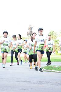 BIB: 1844, 
                            <button type="button" onclick="openModal(3645935)" class="btn btn-primary btn-sm float-right btn-popup" data-toggle="modal" data-target=".modal-high-quality">
                        <i class="fas fa-shopping-cart"></i> Add to Cart
                    </button>
                                            <button type="button" onclick="isThisMe(3645935, true)" class="btn btn-success btn-sm float-right btn-popup btn-isme hidden" data-toggle="tooltip" data-placement="bottom" title="นี่คือรูปของคุณใช่ไหม คลิกที่นี่เพื่อเอาเข้าอัลบั้ม">
                        <i class="fas fa-plus"></i> Add to album
                    </button>
                    <button type="button" onclick="isThisMe(3645935, false)" class="btn btn-warning btn-sm float-right btn-popup btn-isnotme hidden">
                        <i class="fas fa-ban"></i> Remove from album
                    </button>