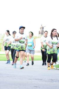 BIB: 727
                            <button type="button" onclick="openModal(3645921)" class="btn btn-primary btn-sm float-right btn-popup" data-toggle="modal" data-target=".modal-high-quality">
                        <i class="fas fa-shopping-cart"></i> Add to Cart
                    </button>
                                            <button type="button" onclick="isThisMe(3645921, true)" class="btn btn-success btn-sm float-right btn-popup btn-isme hidden" data-toggle="tooltip" data-placement="bottom" title="นี่คือรูปของคุณใช่ไหม คลิกที่นี่เพื่อเอาเข้าอัลบั้ม">
                        <i class="fas fa-plus"></i> Add to album
                    </button>
                    <button type="button" onclick="isThisMe(3645921, false)" class="btn btn-warning btn-sm float-right btn-popup btn-isnotme hidden">
                        <i class="fas fa-ban"></i> Remove from album
                    </button>