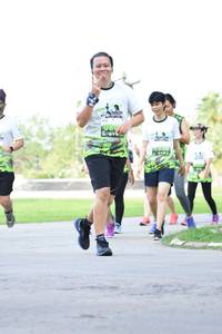 BIB: 803
                            <button type="button" onclick="openModal(3646120)" class="btn btn-primary btn-sm float-right btn-popup" data-toggle="modal" data-target=".modal-high-quality">
                        <i class="fas fa-shopping-cart"></i> Add to Cart
                    </button>
                                            <button type="button" onclick="isThisMe(3646120, true)" class="btn btn-success btn-sm float-right btn-popup btn-isme hidden" data-toggle="tooltip" data-placement="bottom" title="นี่คือรูปของคุณใช่ไหม คลิกที่นี่เพื่อเอาเข้าอัลบั้ม">
                        <i class="fas fa-plus"></i> Add to album
                    </button>
                    <button type="button" onclick="isThisMe(3646120, false)" class="btn btn-warning btn-sm float-right btn-popup btn-isnotme hidden">
                        <i class="fas fa-ban"></i> Remove from album
                    </button>