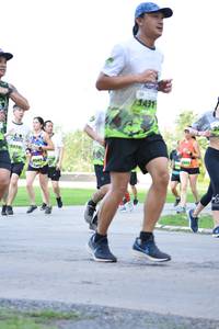 BIB: 431
                            <button type="button" onclick="openModal(3578979)" class="btn btn-primary btn-sm float-right btn-popup" data-toggle="modal" data-target=".modal-high-quality">
                        <i class="fas fa-shopping-cart"></i> Add to Cart
                    </button>
                                            <button type="button" onclick="isThisMe(3578979, true)" class="btn btn-success btn-sm float-right btn-popup btn-isme hidden" data-toggle="tooltip" data-placement="bottom" title="นี่คือรูปของคุณใช่ไหม คลิกที่นี่เพื่อเอาเข้าอัลบั้ม">
                        <i class="fas fa-plus"></i> Add to album
                    </button>
                    <button type="button" onclick="isThisMe(3578979, false)" class="btn btn-warning btn-sm float-right btn-popup btn-isnotme hidden">
                        <i class="fas fa-ban"></i> Remove from album
                    </button>