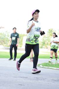 BIB: 785
                            <button type="button" onclick="openModal(3645638)" class="btn btn-primary btn-sm float-right btn-popup" data-toggle="modal" data-target=".modal-high-quality">
                        <i class="fas fa-shopping-cart"></i> Add to Cart
                    </button>
                                            <button type="button" onclick="isThisMe(3645638, true)" class="btn btn-success btn-sm float-right btn-popup btn-isme hidden" data-toggle="tooltip" data-placement="bottom" title="นี่คือรูปของคุณใช่ไหม คลิกที่นี่เพื่อเอาเข้าอัลบั้ม">
                        <i class="fas fa-plus"></i> Add to album
                    </button>
                    <button type="button" onclick="isThisMe(3645638, false)" class="btn btn-warning btn-sm float-right btn-popup btn-isnotme hidden">
                        <i class="fas fa-ban"></i> Remove from album
                    </button>