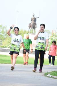 BIB: 1742
                            <button type="button" onclick="openModal(3666643)" class="btn btn-primary btn-sm float-right btn-popup" data-toggle="modal" data-target=".modal-high-quality">
                        <i class="fas fa-shopping-cart"></i> Add to Cart
                    </button>
                                            <button type="button" onclick="isThisMe(3666643, true)" class="btn btn-success btn-sm float-right btn-popup btn-isme hidden" data-toggle="tooltip" data-placement="bottom" title="นี่คือรูปของคุณใช่ไหม คลิกที่นี่เพื่อเอาเข้าอัลบั้ม">
                        <i class="fas fa-plus"></i> Add to album
                    </button>
                    <button type="button" onclick="isThisMe(3666643, false)" class="btn btn-warning btn-sm float-right btn-popup btn-isnotme hidden">
                        <i class="fas fa-ban"></i> Remove from album
                    </button>