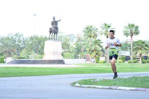 BIB: 1592
                            <button type="button" onclick="openModal(3570796)" class="btn btn-primary btn-sm float-right btn-popup" data-toggle="modal" data-target=".modal-high-quality">
                        <i class="fas fa-shopping-cart"></i> Add to Cart
                    </button>
                                            <button type="button" onclick="isThisMe(3570796, true)" class="btn btn-success btn-sm float-right btn-popup btn-isme hidden" data-toggle="tooltip" data-placement="bottom" title="นี่คือรูปของคุณใช่ไหม คลิกที่นี่เพื่อเอาเข้าอัลบั้ม">
                        <i class="fas fa-plus"></i> Add to album
                    </button>
                    <button type="button" onclick="isThisMe(3570796, false)" class="btn btn-warning btn-sm float-right btn-popup btn-isnotme hidden">
                        <i class="fas fa-ban"></i> Remove from album
                    </button>