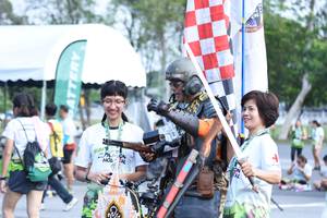 BIB: 136
                            <button type="button" onclick="openModal(3674002)" class="btn btn-primary btn-sm float-right btn-popup" data-toggle="modal" data-target=".modal-high-quality">
                        <i class="fas fa-shopping-cart"></i> Add to Cart
                    </button>
                                            <button type="button" onclick="isThisMe(3674002, true)" class="btn btn-success btn-sm float-right btn-popup btn-isme hidden" data-toggle="tooltip" data-placement="bottom" title="นี่คือรูปของคุณใช่ไหม คลิกที่นี่เพื่อเอาเข้าอัลบั้ม">
                        <i class="fas fa-plus"></i> Add to album
                    </button>
                    <button type="button" onclick="isThisMe(3674002, false)" class="btn btn-warning btn-sm float-right btn-popup btn-isnotme hidden">
                        <i class="fas fa-ban"></i> Remove from album
                    </button>