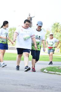 BIB: 32, 33
                            <button type="button" onclick="openModal(3646942)" class="btn btn-primary btn-sm float-right btn-popup" data-toggle="modal" data-target=".modal-high-quality">
                        <i class="fas fa-shopping-cart"></i> Add to Cart
                    </button>
                                            <button type="button" onclick="isThisMe(3646942, true)" class="btn btn-success btn-sm float-right btn-popup btn-isme hidden" data-toggle="tooltip" data-placement="bottom" title="นี่คือรูปของคุณใช่ไหม คลิกที่นี่เพื่อเอาเข้าอัลบั้ม">
                        <i class="fas fa-plus"></i> Add to album
                    </button>
                    <button type="button" onclick="isThisMe(3646942, false)" class="btn btn-warning btn-sm float-right btn-popup btn-isnotme hidden">
                        <i class="fas fa-ban"></i> Remove from album
                    </button>