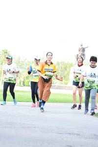 BIB: 1690
                            <button type="button" onclick="openModal(3645872)" class="btn btn-primary btn-sm float-right btn-popup" data-toggle="modal" data-target=".modal-high-quality">
                        <i class="fas fa-shopping-cart"></i> Add to Cart
                    </button>
                                            <button type="button" onclick="isThisMe(3645872, true)" class="btn btn-success btn-sm float-right btn-popup btn-isme hidden" data-toggle="tooltip" data-placement="bottom" title="นี่คือรูปของคุณใช่ไหม คลิกที่นี่เพื่อเอาเข้าอัลบั้ม">
                        <i class="fas fa-plus"></i> Add to album
                    </button>
                    <button type="button" onclick="isThisMe(3645872, false)" class="btn btn-warning btn-sm float-right btn-popup btn-isnotme hidden">
                        <i class="fas fa-ban"></i> Remove from album
                    </button>