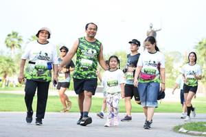 BIB: 
                            <button type="button" onclick="openModal(3666372)" class="btn btn-primary btn-sm float-right btn-popup" data-toggle="modal" data-target=".modal-high-quality">
                        <i class="fas fa-shopping-cart"></i> Add to Cart
                    </button>
                                            <button type="button" onclick="isThisMe(3666372, true)" class="btn btn-success btn-sm float-right btn-popup btn-isme hidden" data-toggle="tooltip" data-placement="bottom" title="นี่คือรูปของคุณใช่ไหม คลิกที่นี่เพื่อเอาเข้าอัลบั้ม">
                        <i class="fas fa-plus"></i> Add to album
                    </button>
                    <button type="button" onclick="isThisMe(3666372, false)" class="btn btn-warning btn-sm float-right btn-popup btn-isnotme hidden">
                        <i class="fas fa-ban"></i> Remove from album
                    </button>